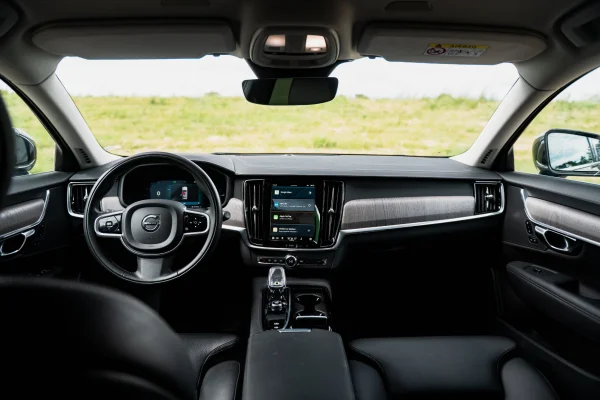 Foto 12 van fotogallerij Volvo V90 2.0 T6 uit 2022