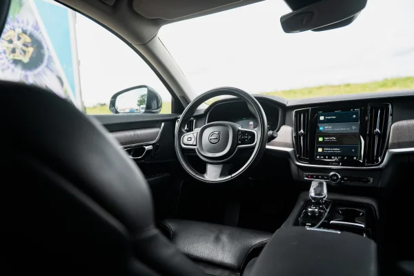 Foto 16 van fotogallerij Volvo V90 2.0 T6 uit 2022