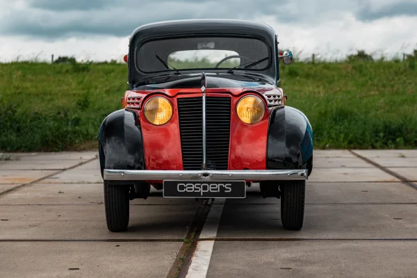 Foto 4 van fotogallerij Renault Juvaquatre uit 1947