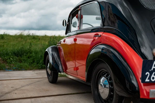 Foto 14 van fotogallerij Renault Juvaquatre uit 1947