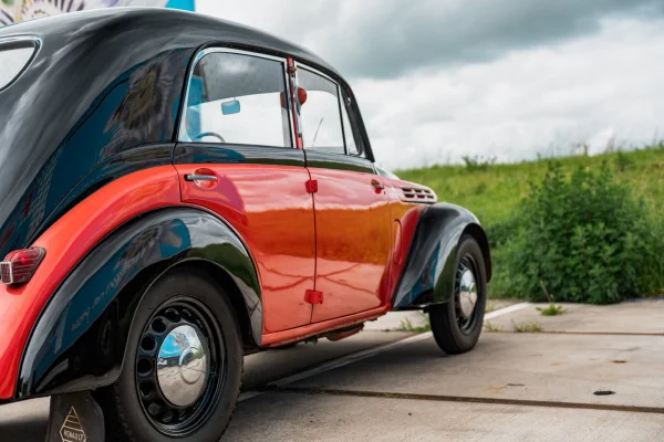 Foto 15 van fotogallerij Renault Juvaquatre uit 1947