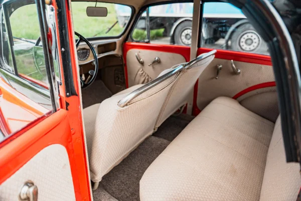 Foto 19 van fotogallerij Renault Juvaquatre uit 1947