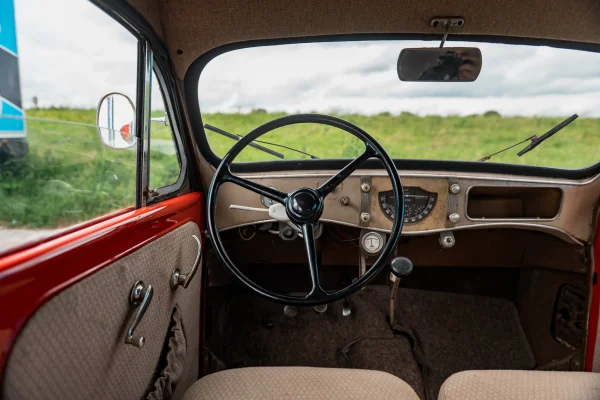 Foto 23 van fotogallerij Renault Juvaquatre uit 1947