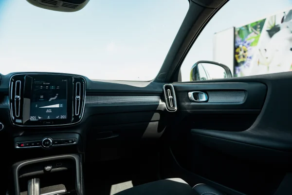 Foto 27 van fotogallerij Volvo XC40 uit 2019