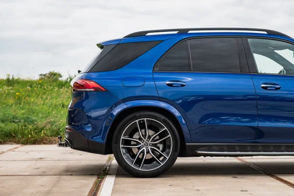 Foto 9 van fotogallerij Mercedes-Benz GLE 400D uit 2020