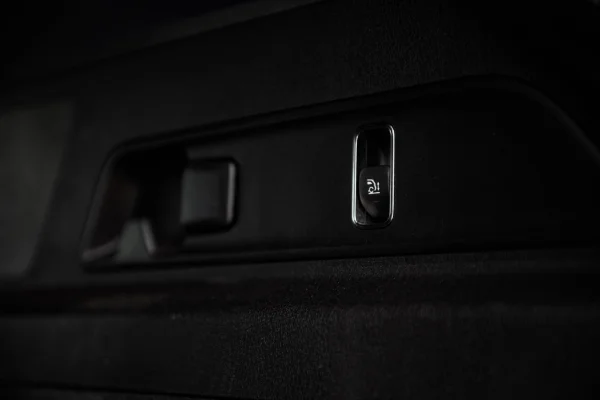 Foto 15 van fotogallerij Mercedes-Benz GLE 400D uit 2020