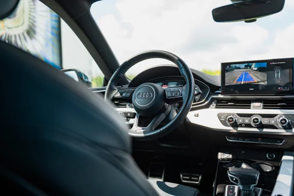 Foto 14 van fotogallerij Audi A5 40TFSI Coupé uit 2023
