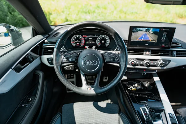 Foto 16 van fotogallerij Audi A5 40TFSI Coupé uit 2023