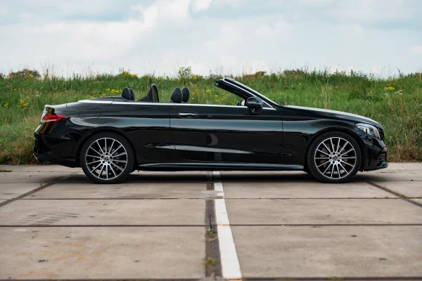 Foto 2 van fotogallerij Mercedes-Benz C300 Cabriolet uit 2020