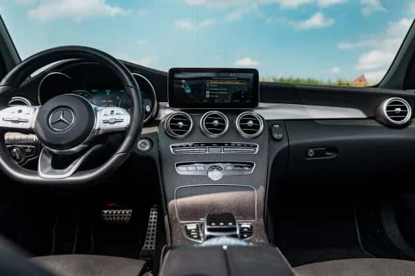 Foto 16 van fotogallerij Mercedes-Benz C300 Cabriolet uit 2020