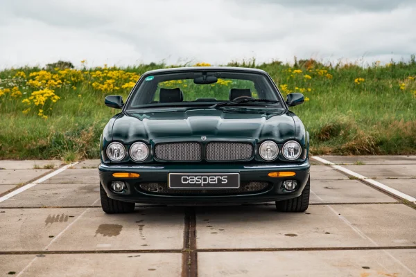 Foto 2 van fotogallerij Jaguar XJR uit 1999