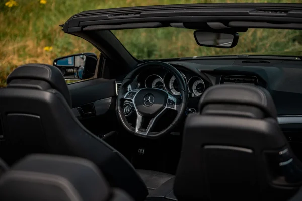 Foto 17 van fotogallerij Mercedes-Benz E-klasse 200 Cabrio uit 2014