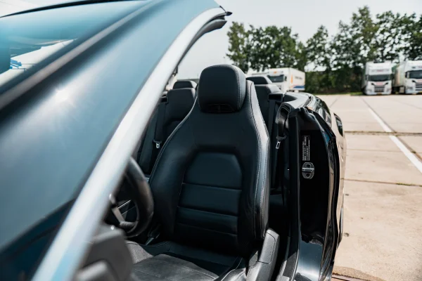 Foto 16 van fotogallerij Mercedes-Benz E-klasse 200 Cabrio uit 2014