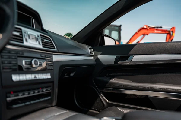 Foto 26 van fotogallerij Mercedes-Benz E-klasse 200 Cabrio uit 2014