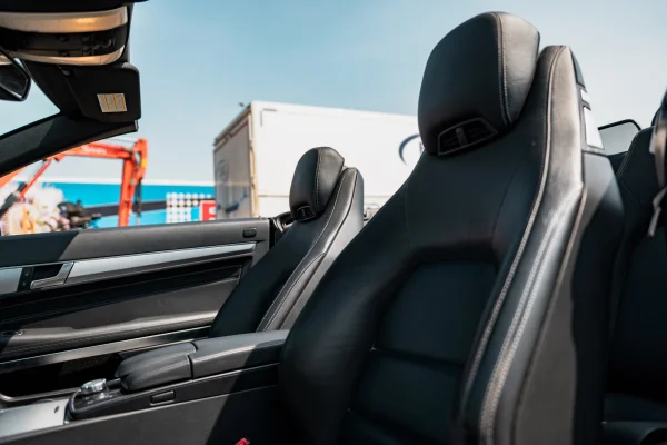 Foto 25 van fotogallerij Mercedes-Benz E-klasse 200 Cabrio uit 2014