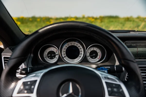 Foto 13 van fotogallerij Mercedes-Benz E-klasse 200 Cabrio uit 2014