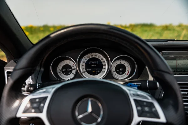 Foto 23 van fotogallerij Mercedes-Benz E-klasse 200 Cabrio uit 2014