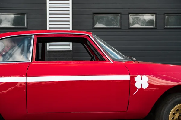 Foto 9 van fotogallerij Alfa Romeo Giulia Sprint GTA hommage uit 1970