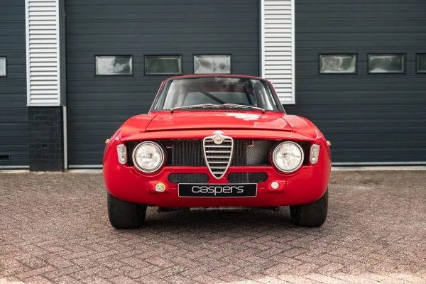 Foto 11 van fotogallerij Alfa Romeo Giulia Sprint GTA hommage uit 1970