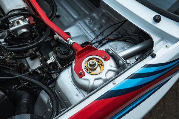 Foto 17 van fotogallerij Lancia Delta HF Integrale uit 1989