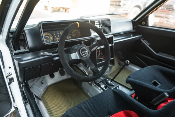 Foto 22 van fotogallerij Lancia Delta HF Integrale uit 1989
