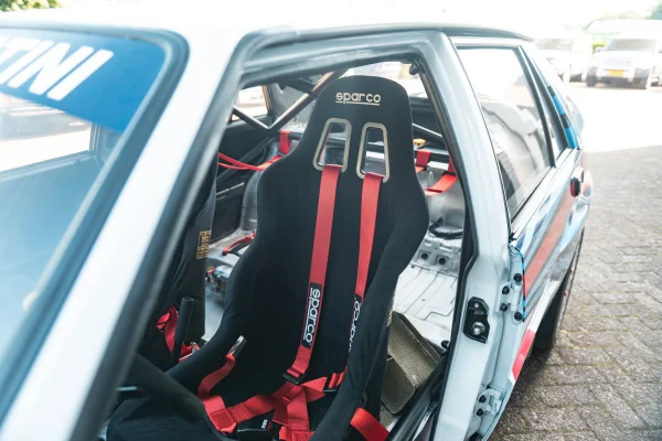 Foto 34 van fotogallerij Lancia Delta HF Integrale uit 1989