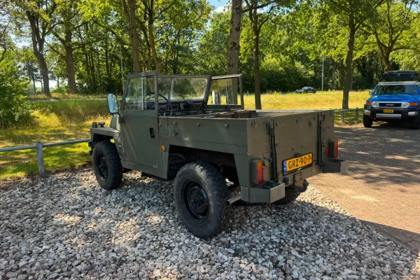 Foto 3 van fotogallerij Land Rover 88 Lightweight uit 1979