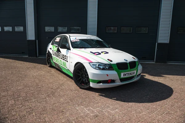 Foto 15 van fotogallerij BMW E90 330i uit 2005