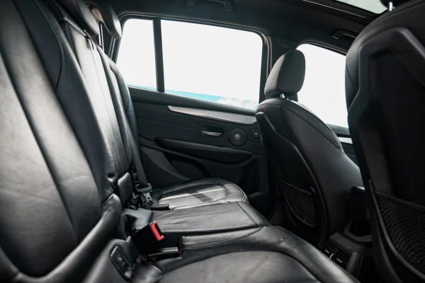 Foto 24 van fotogallerij BMW 218i Gran Tourer uit 2018