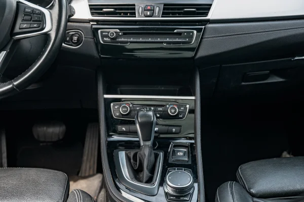 Foto 30 van fotogallerij BMW 218i Gran Tourer uit 2018
