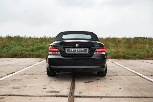 Foto 4 van fotogallerij BMW 118i Cabrio uit 2010