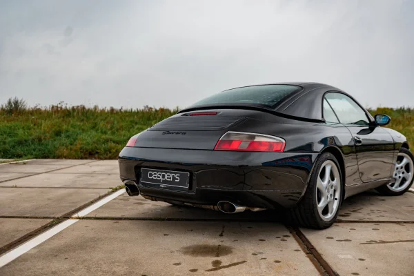 Foto 10 van fotogallerij Porsche 911 Cabrio uit 1999