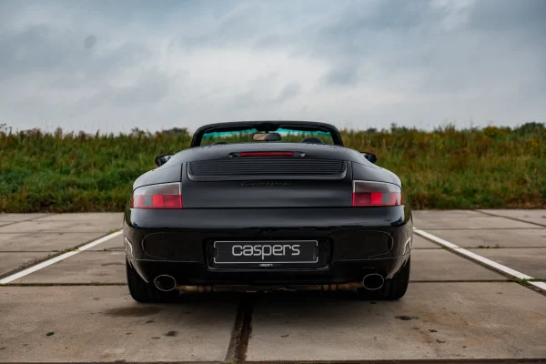 Foto 8 van fotogallerij Porsche 911 Cabrio uit 1999