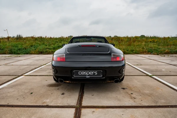 Foto 19 van fotogallerij Porsche 911 Cabrio uit 1999