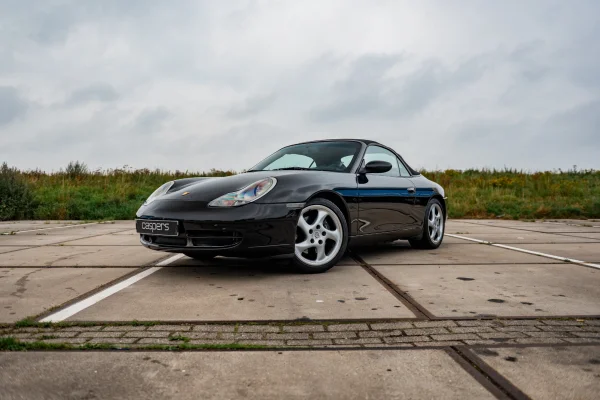 Foto 20 van fotogallerij Porsche 911 Cabrio uit 1999