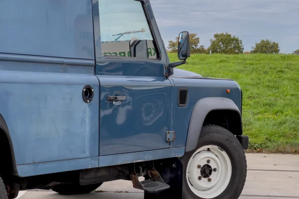 Foto 9 van fotogallerij Land Rover Defender 110 uit 1997