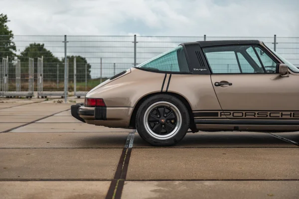 Foto 14 van fotogallerij Porsche 911 3.0 SC uit 1982