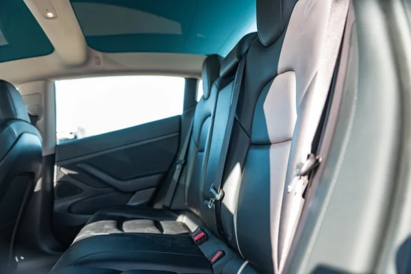 Foto 24 van fotogallerij Tesla Model 3 uit 2019