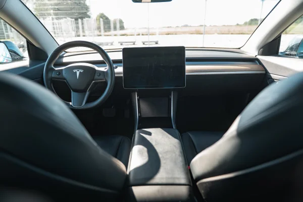 Foto 19 van fotogallerij Tesla Model 3 uit 2019