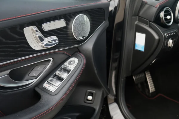 Foto 35 van fotogallerij Mercedes-Benz GLC 43 AMG uit 2017