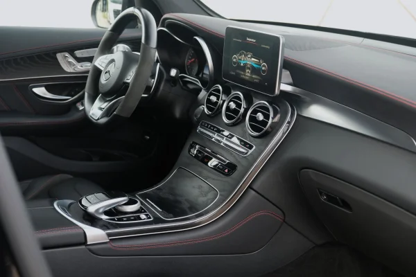 Foto 1 van fotogallerij Mercedes-Benz GLC 43 AMG uit 2017