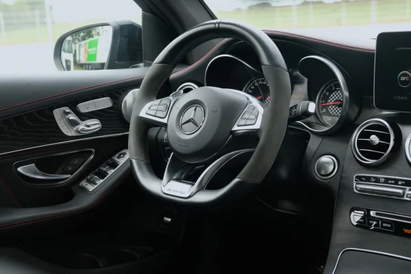 Foto 26 van fotogallerij Mercedes-Benz GLC 43 AMG uit 2017