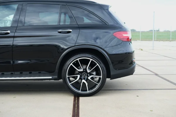 Foto 20 van fotogallerij Mercedes-Benz GLC 43 AMG uit 2017