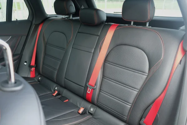 Foto 33 van fotogallerij Mercedes-Benz GLC 43 AMG uit 2017