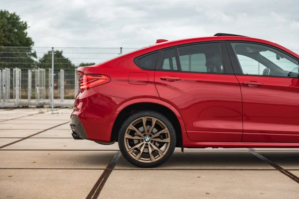 Foto 5 van fotogallerij BMW X4 M40i uit 2017