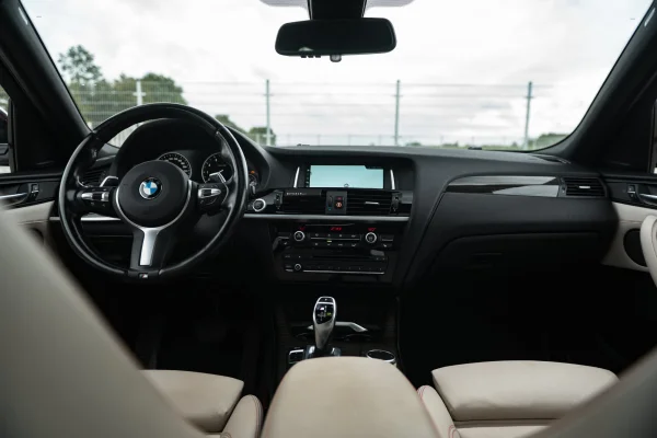 Foto 14 van fotogallerij BMW X4 M40i uit 2017