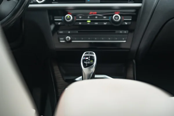 Foto 27 van fotogallerij BMW X4 M40i uit 2017