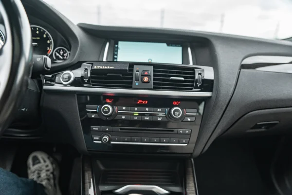 Foto 21 van fotogallerij BMW X4 M40i uit 2017