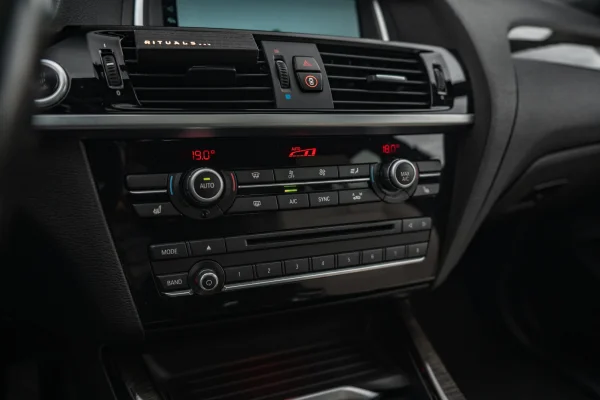 Foto 30 van fotogallerij BMW X4 M40i uit 2017