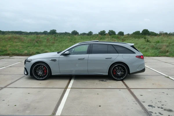 Foto 2 van fotogallerij Mercedes-Benz AMG E 53 Hybrid 4MATIC+ uit 2026